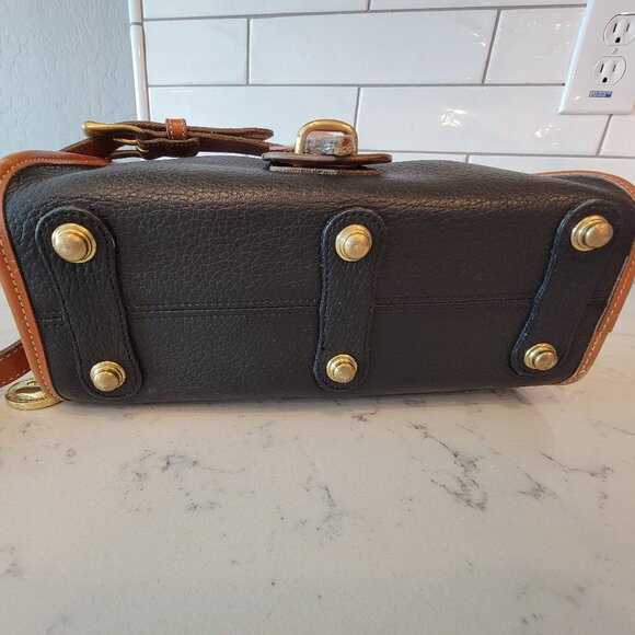 Dooney & Bourke Essex Bag (Black & British Tan) - Original Vintage Bag - Picture 15 of 15